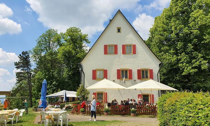 Gaststatte Haus Rechberg Zwischen Himmel und Erde